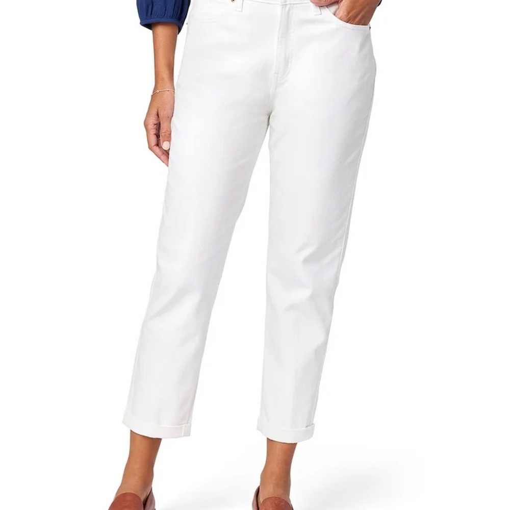 Levi Strauss Signature Vintage Mid-Rise Boyfriend Jeans- White